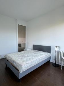 Louer Appartement 45 m2 Paris-16eme-arrondissement
