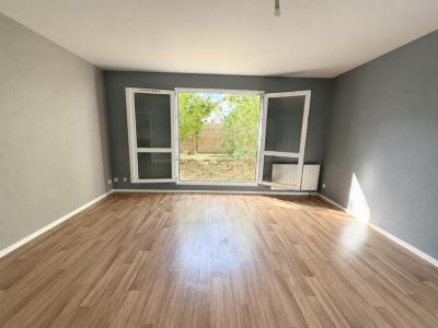 For sale Angers 3 rooms 67 m2 Maine et loire (49000) photo 1