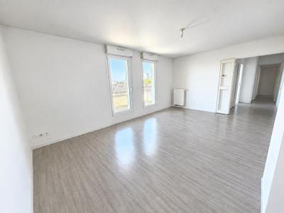 For sale Angers 3 rooms 73 m2 Maine et loire (49000) photo 1