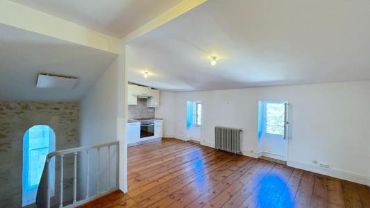 For rent Blaye 3 rooms 62 m2 Gironde (33390) photo 0