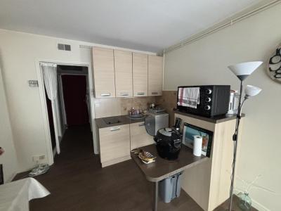 For sale Clermont-ferrand 2 rooms 33 m2 Puy de dome (63000) photo 1