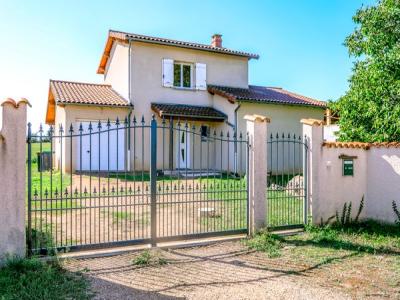 For rent Beauregard-l'eveque 5 rooms 111 m2 Puy de dome (63116) photo 0