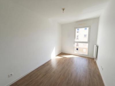 For rent Reze 4 rooms 75 m2 Loire atlantique (44400) photo 1