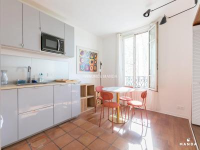 Louer Appartement 43 m2 Paris-18eme-arrondissement
