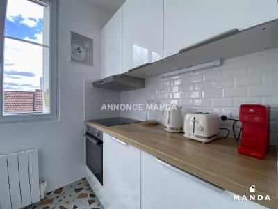 For rent Suresnes 2 rooms 32 m2 Hauts de Seine (92150) photo 2