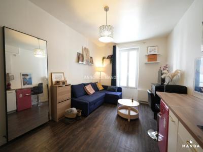 Louer Appartement 19 m2 Paris-20eme-arrondissement