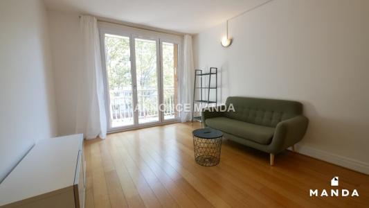 For rent Issy-les-moulineaux 3 rooms 54 m2 Hauts de Seine (92130) photo 2