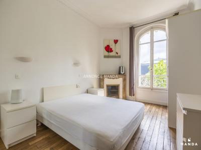 Louer Appartement 71 m2 Paris-15eme-arrondissement