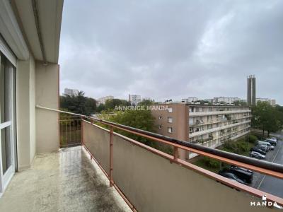 Louer Appartement Creteil 559 euros