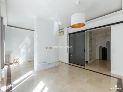 Louer Appartement 141 m2 Paris-4eme-arrondissement