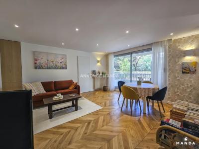 For rent Plessis-robinson 2 rooms 47 m2 Hauts de Seine (92350) photo 2