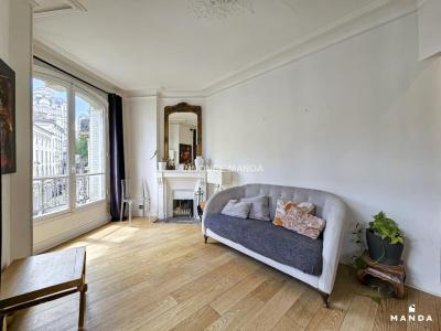 Louer Appartement Paris-18eme-arrondissement 2180 euros