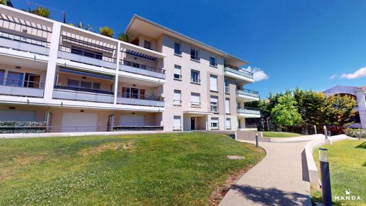 Louer Appartement 61 m2 Bocca