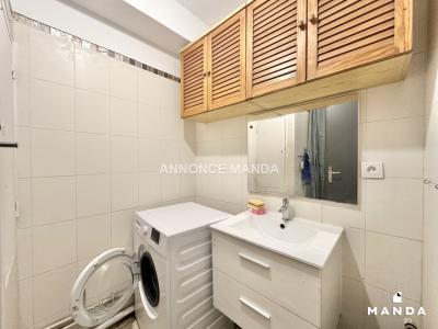 Louer Appartement 10 m2 Evry