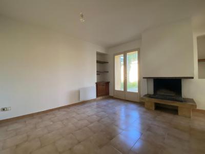 Louer Maison 116 m2 Saint-saturnin-les-avignon