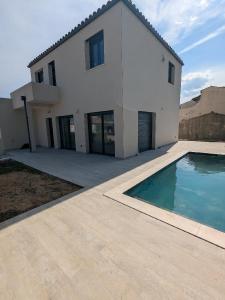 For sale 5 rooms 112 m2 Herault (34350) photo 0