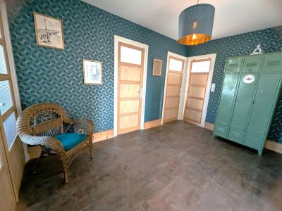 For sale RESIDENTIEL 8 rooms 200 m2 Loire (42153) photo 3