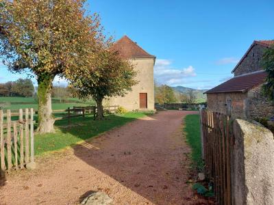 For sale Saint-laurent-en-brionnais 5 rooms 143 m2 Saone et loire (71800) photo 0