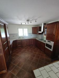 For rent Revel 5 rooms 170 m2 Haute garonne (31250) photo 3