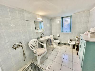 For sale Carcassonne 6 rooms 136 m2 Aude (11000) photo 4