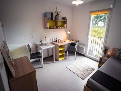 For rent Angers 1 room 18 m2 Maine et loire (49100) photo 0