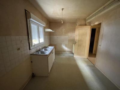 For sale Tulle 4 rooms 93 m2 Correze (19000) photo 3