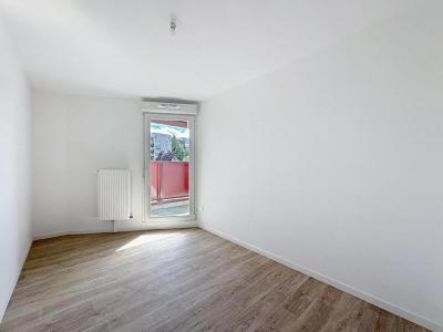 For rent Valenciennes 3 rooms 59 m2 Nord (59300) photo 2