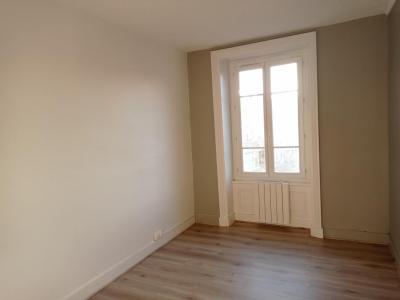 For rent Saint-etienne-des-oullieres 4 rooms 95 m2 Rhone (69460) photo 4