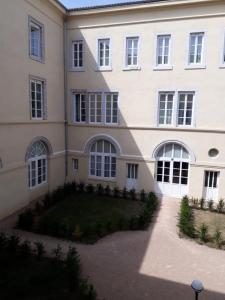 Louer Appartement Bourg-en-bresse 639 euros