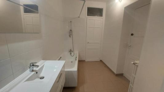 Louer Appartement Paris-17eme-arrondissement 2120 euros