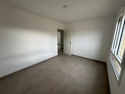 For rent Craponne 3 rooms 72 m2 Rhone (69290) photo 3
