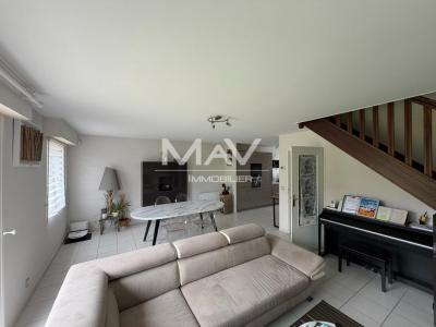 For sale Neuville-en-ferrain 4 rooms 100 m2 Nord (59960) photo 2