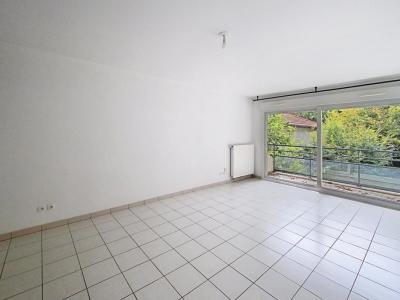 Acheter Appartement 70 m2 Gex
