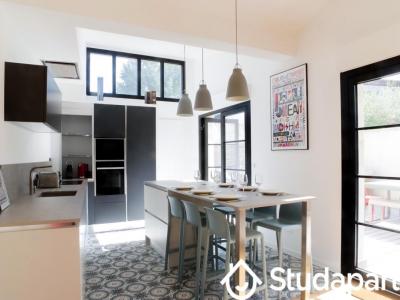 Louer Appartement 140 m2 Talence