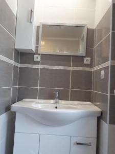 For rent Peyruis 3 rooms 53 m2 Alpes de haute provence (04310) photo 1
