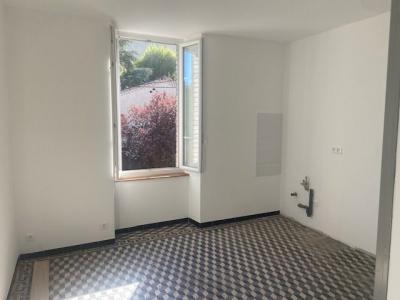 Louer Appartement  580 euros