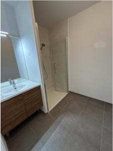 For rent Armentieres 2 rooms 49 m2 Nord (59280) photo 2