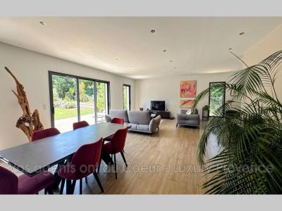 Acheter Maison 231 m2 Peynier