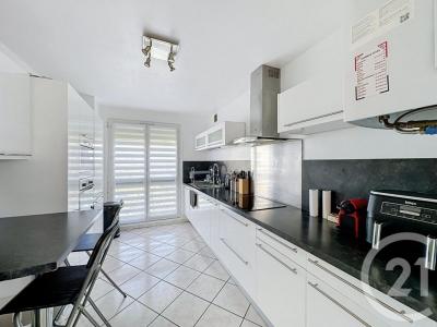 For sale Saint-fons 4 rooms 76 m2 Rhone (69190) photo 0