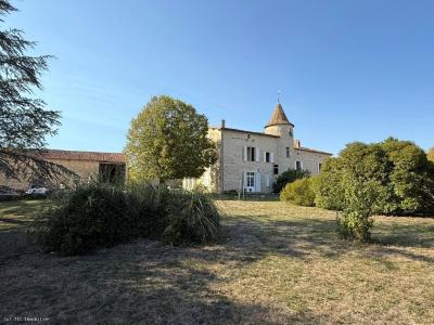 For sale Aigre RUFFEC 3 rooms 93 m2 Charente (16140) photo 3