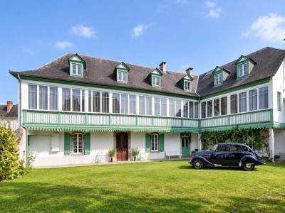Acheter Prestige 440 m2 Bagneres-de-bigorre