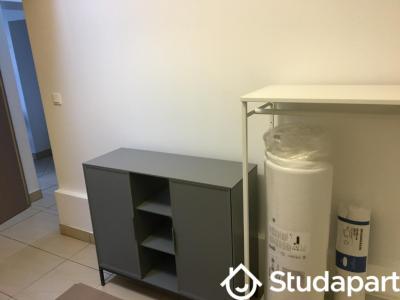 Louer Appartement 11 m2 Charbonnieres-les-bains