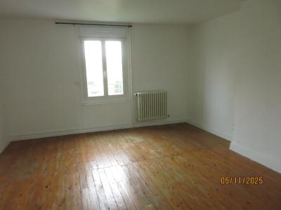 Louer Appartement 170 m2 Trelou-sur-marne