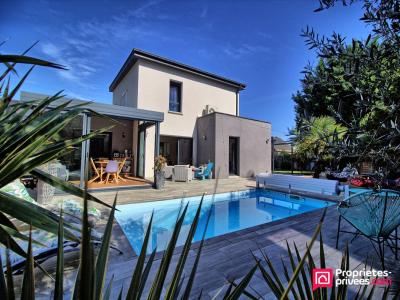 For sale Saint-barthelemy-d'anjou 8 rooms 220 m2 Maine et loire (49124) photo 0