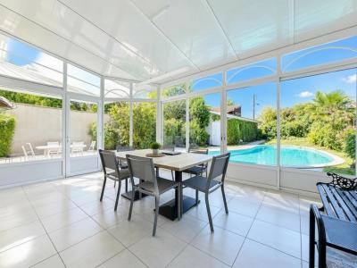 For sale Bordeaux 6 rooms 143 m2 Gironde (33200) photo 0