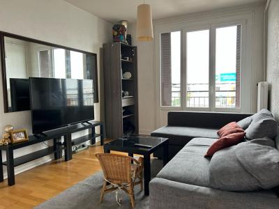 For sale Roanne 4 rooms 97 m2 Loire (42300) photo 3