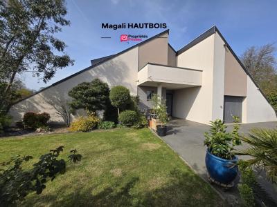 For sale Saint-hilaire-du-harcouet 9 rooms 229 m2 Manche (50600) photo 0