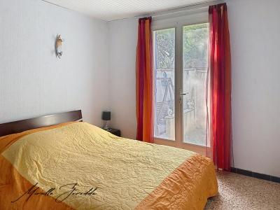 For sale Tarascon 5 rooms 90 m2 Bouches du Rhone (13150) photo 4