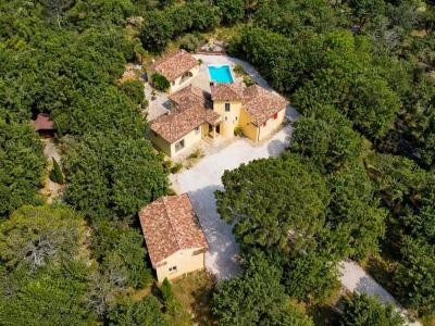 Acheter Maison 170 m2 Meounes-les-montrieux