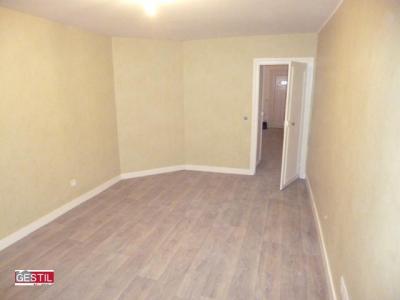 Louer Appartement Saint-ouen-l'aumone 958 euros